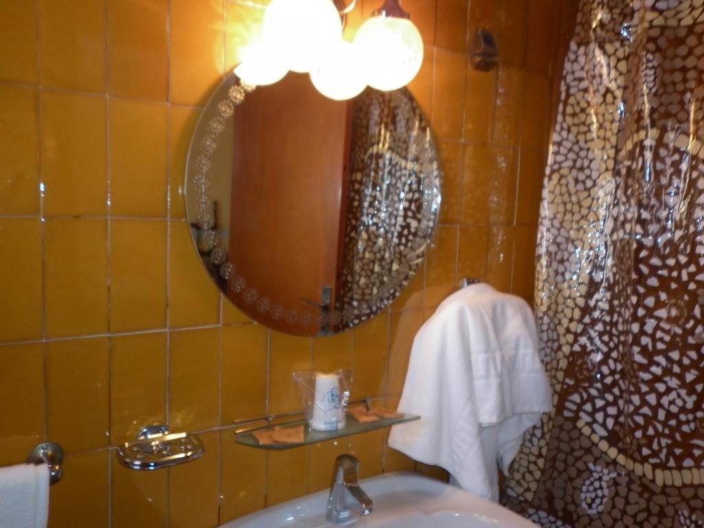 Отель Fonda Cerdanya Пучсерда Номер фото