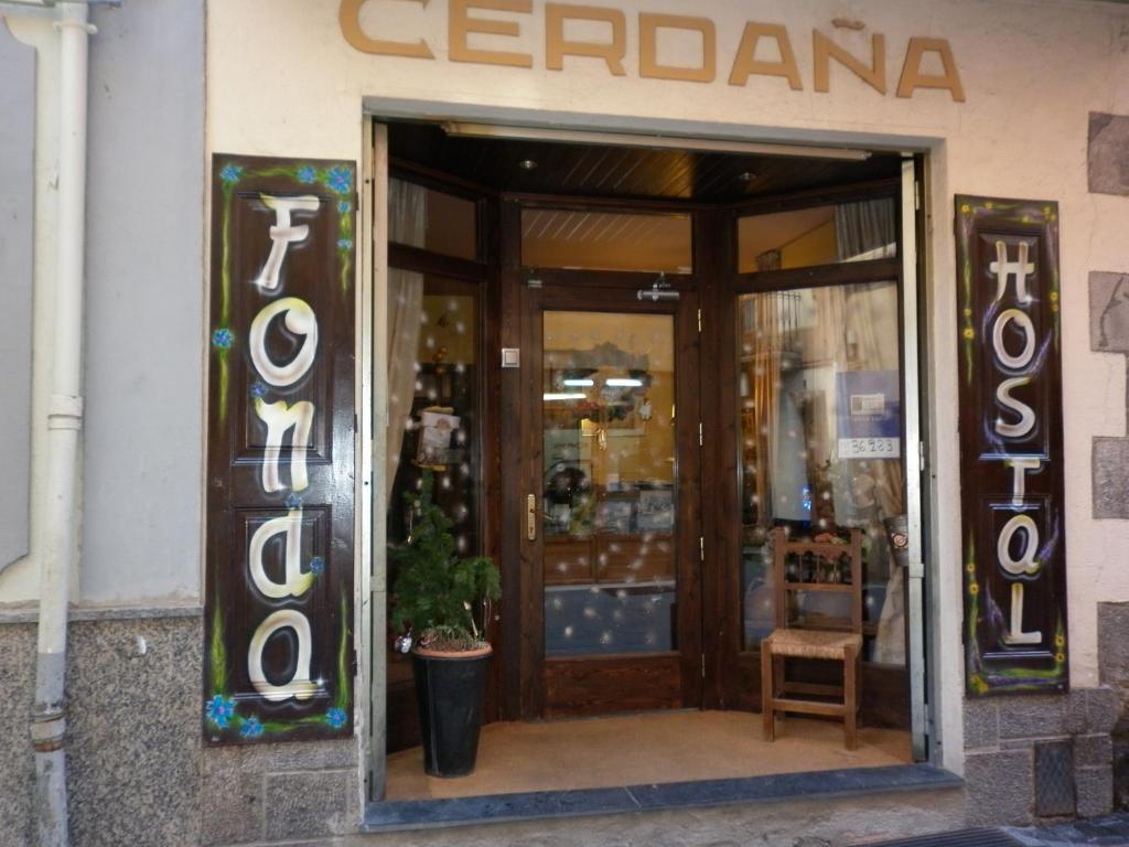 Отель Fonda Cerdanya Пучсерда Экстерьер фото